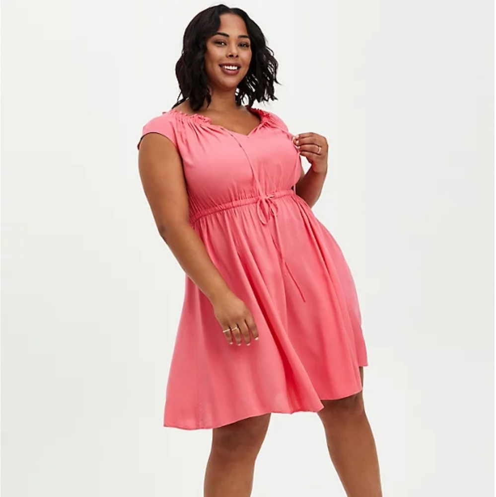 Torrid size 5 (28 or 5X) TIE-FRONT SKATER DRESS - CHALLIS CORAL